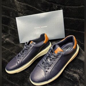 New Tommy Hilfiger Hines